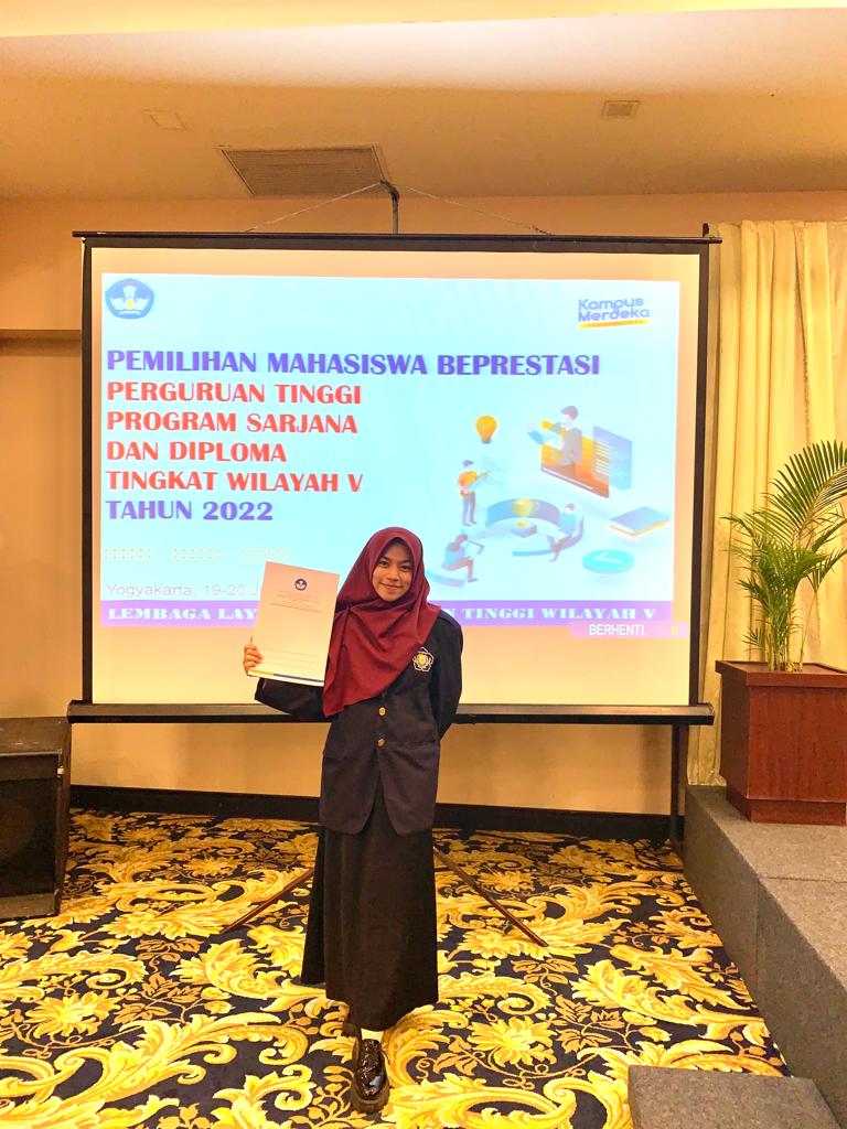 Mahasiswa Informatika mewakili IST Akprind Yogyakarta pada Pemilihan Mahasiswa Berprestasi Perguruan Tinggi Tingkat Wilayah V tahun 2022