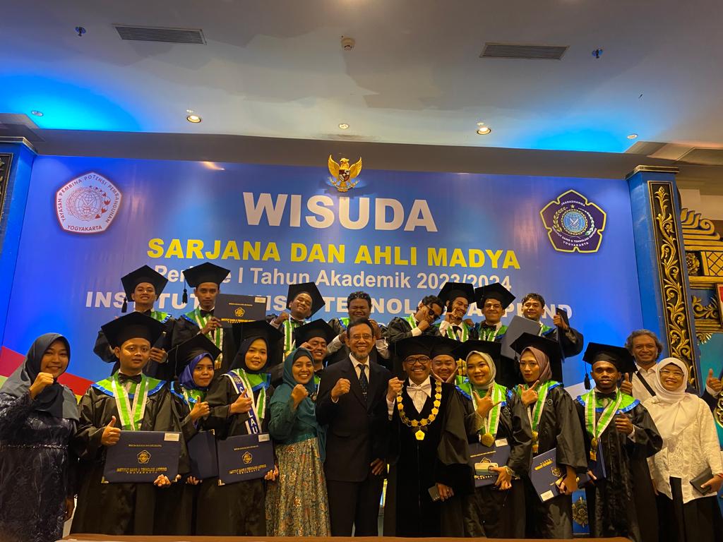 Wisuda Jurusan Informatika IST AKPRIND Yogyakarta Periode I Tahun Akademik 2023/2024
